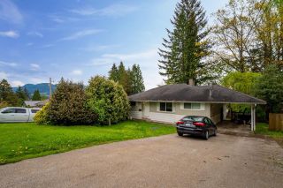 Photo 1: 1931 EASTERN Drive in Port Coquitlam: Mary Hill House for sale : MLS®# R2695218