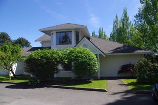 Photo 2: 165 8737 212 Street in Langley: Walnut Grove Townhouse for sale in "CHARTWELL GREEN" : MLS®# R2698499
