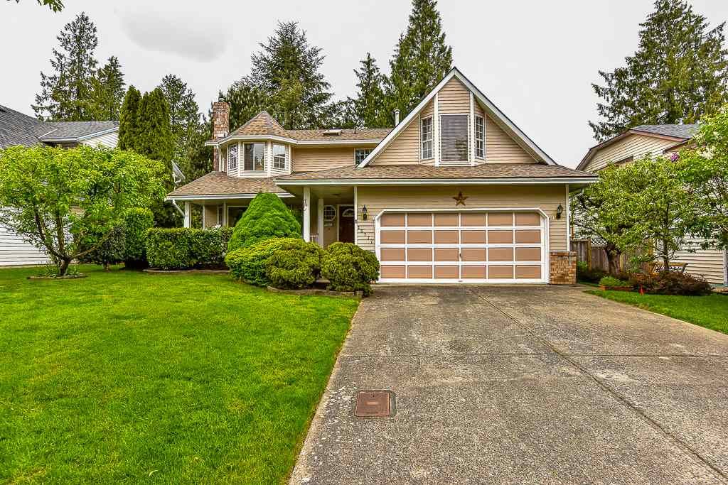 Main Photo: 15777 91A Avenue in Surrey: Fleetwood Tynehead House for sale : MLS®# R2061823