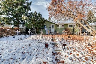 Photo 1: 105 Fielding Drive SE in Calgary: Fairview Detached for sale : MLS®# A2090707