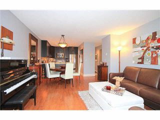 Photo 3: 207 450 BROMLEY Street in Coquitlam: Coquitlam East Condo for sale in "BROMLEY MANOR" : MLS®# V1098263