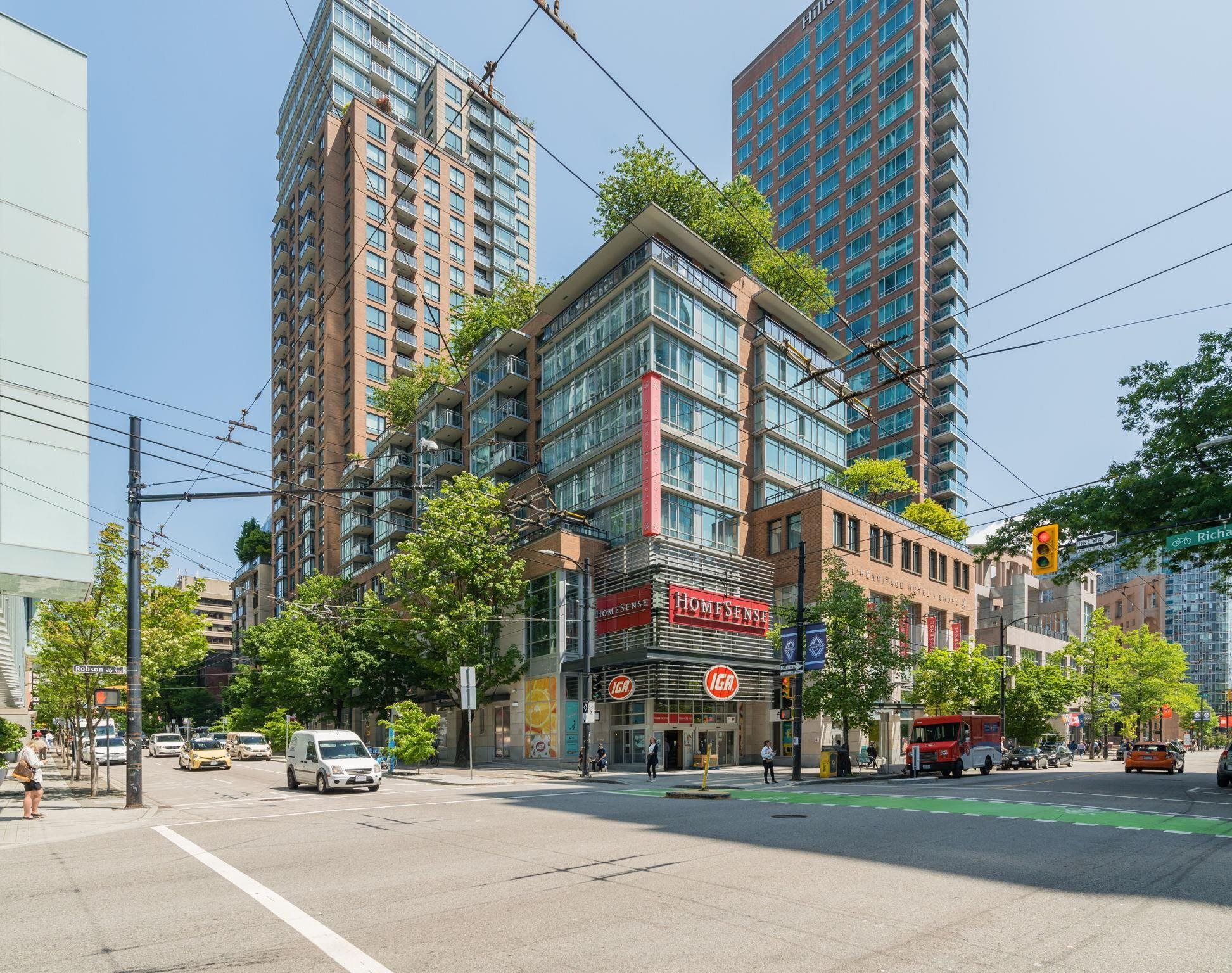 Main Photo: 1603 788 RICHARDS Street in Vancouver: Downtown VW Condo for sale in "L'HERMITAGE" (Vancouver West)  : MLS®# R2847466