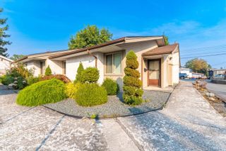 Photo 1: 1 45900 LEWIS Avenue in Chilliwack: Chilliwack Proper West Townhouse for sale in "LEWIS SQUARE" : MLS®# R2730869