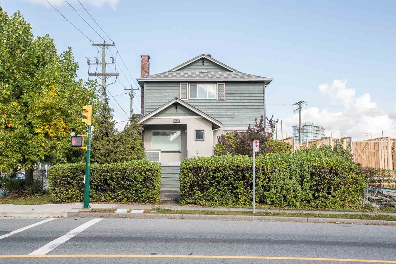 Main Photo: 2103 E 33RD Avenue in Vancouver: Victoria VE House for sale (Vancouver East)  : MLS®# R2511808