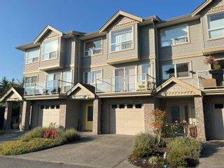Photo 1: 14 2475 Mansfield Dr in Courtenay: CV Courtenay City Row/Townhouse for sale (Comox Valley)  : MLS®# 954207