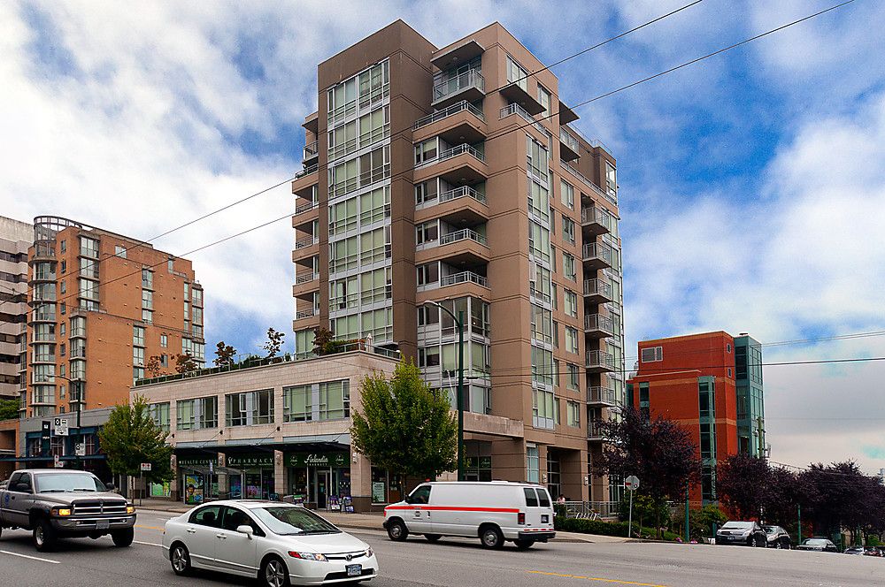 Main Photo: 206 2483 SPRUCE Street in Vancouver: Fairview VW Condo for sale (Vancouver West)  : MLS®# V1090603