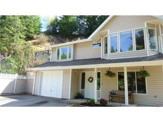 Photo 2: 40604 PERTH Drive in Squamish: Garibaldi Highlands House for sale in "Garibaldi Highlands" : MLS®# V1140783