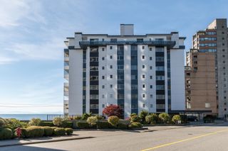 Photo 3: 101 2246 BELLEVUE Avenue in West Vancouver: Dundarave Condo for sale in "The Dolphin" : MLS®# R2845771