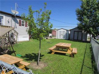Photo 5: 10051 100A Street: Taylor Manufactured Home for sale in "TAYLOR" (Fort St. John (Zone 60))  : MLS®# N229161