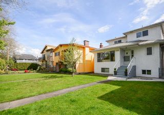Photo 2: 2730 W 19TH Avenue in Vancouver: Arbutus House for sale (Vancouver West)  : MLS®# R2726845