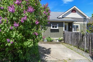Photo 2: 2744 Windermere Ave in Cumberland: CV Cumberland House for sale (Comox Valley)  : MLS®# 931610