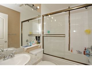 Photo 15: 60 13899 LAUREL Drive in Surrey: Whalley Townhouse for sale in "EMERALD GREEN" (North Surrey)  : MLS®# F1441178