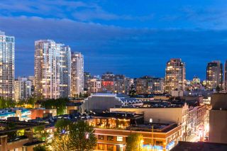 Photo 1: 809 928 HOMER Street in Vancouver: Yaletown Condo for sale in "YALETOWN PARK 1" (Vancouver West)  : MLS®# R2372319