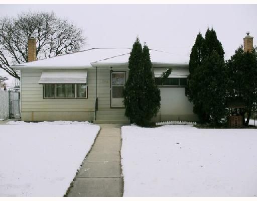 Main Photo:  in WINNIPEG: East Kildonan Residential for sale (North East Winnipeg)  : MLS®# 2821778
