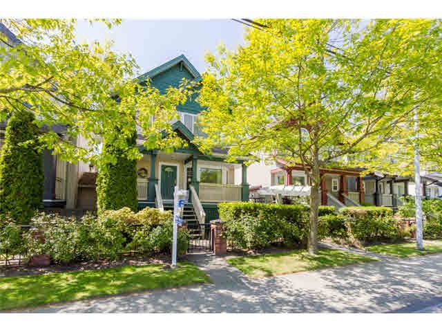 Main Photo: 4 10251 NO 1 Road in Richmond: Steveston North Townhouse for sale in "HERITAGE COURT" : MLS®# V1122111