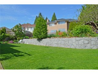 Photo 18: 2569 CAMBERLEY Court in Coquitlam: Coquitlam East House for sale in "BAKERVIEW ESTATES" : MLS®# V1063866