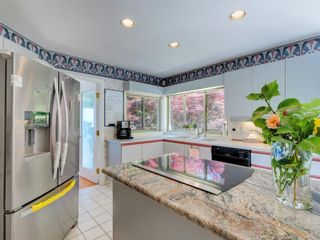 Photo 9: 847 Wavecrest Pl in Saanich: SE Broadmead House for sale (Saanich East)  : MLS®# 932593