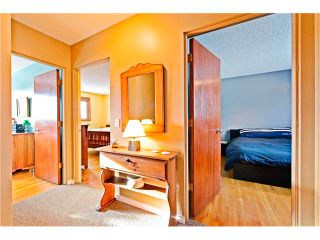 Photo 10: 5924 LEWIS Drive SW in Calgary: Lakeview House for sale : MLS®# C4040273