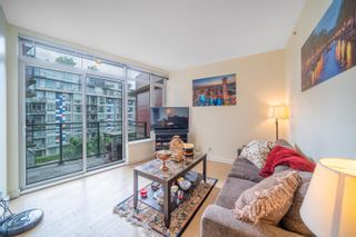 Photo 5: 607 38 W 1ST Avenue in Vancouver: False Creek Condo for sale in "The One" (Vancouver West)  : MLS®# R2810078