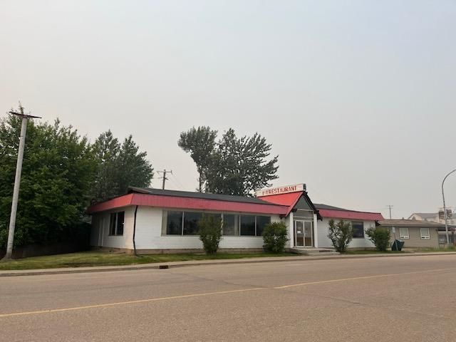 Main Photo: 4303 S 50 Avenue in Fort Nelson: Fort Nelson -Town Business with Property for sale : MLS®# C8048219