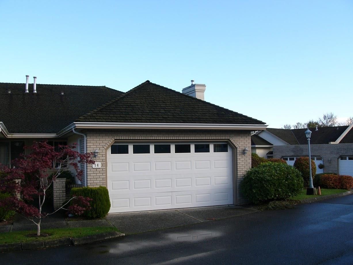 Main Photo: 14 31450 SPUR Avenue in Abbotsford: Abbotsford West Townhouse for sale in "Lakepointe Villas" : MLS®# R2120781