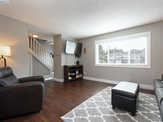 Photo 4: 2744 Whitehead Pl in VICTORIA: Co Colwood Corners Half Duplex for sale (Colwood)  : MLS®# 819559