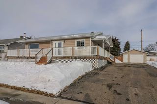 Main Photo: 4844 51 Ave: Eckville Detached for sale : MLS®# A2023604