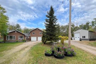 Photo 2: 21078 30 Road East in Grunthal: R16 Residential for sale : MLS®# 202224243