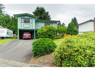 Photo 3: 3383 HENDON Street in Abbotsford: Abbotsford East House for sale : MLS®# R2468157