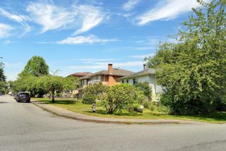 Photo 3: 1394 WHITSELL Avenue in Burnaby: Willingdon Heights House for sale (Burnaby North)  : MLS®# R2643819