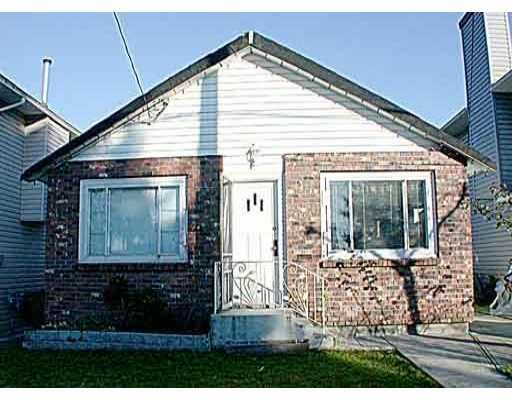 Main Photo: 1935 FRASER AV in Port Coquiltam: Glenwood PQ House for sale (Port Coquitlam)  : MLS®# V530307
