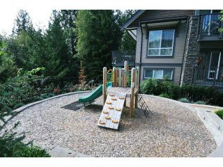 Photo 4: 118 1480 SOUTHVIEW Street in Coquitlam: Burke Mountain Townhouse for sale in "CEDAR CREEK NORTH" : MLS®# V1118464
