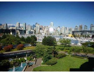Photo 1: 407 1490 PENNYFARTHING DR in Vancouver: False Creek Condo for sale (Vancouver West)  : MLS®# V549519
