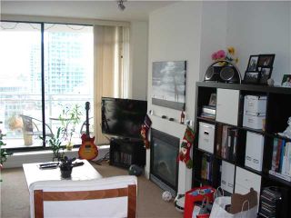 Photo 3: 1009-155 West 1st Street in North Vancouver: Lower Lonsdale Condo for sale in "TIME EAST" : MLS®# V860373