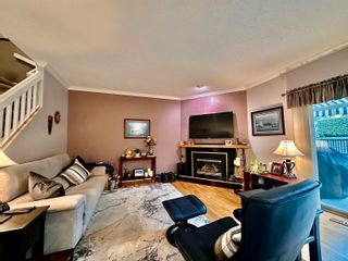 Photo 2: 16 8311 SAUNDERS Road in Richmond: Saunders Townhouse for sale in "HERITAGE PARK" : MLS®# R2882620