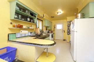 Photo 14: 2116 Cook St in Victoria: Vi Central Park House for sale : MLS®# 856975