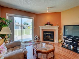 Photo 4: 22 3049 Brittany Dr in Colwood: Co Sun Ridge Row/Townhouse for sale : MLS®# 877450
