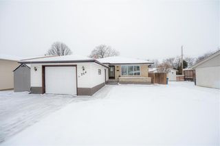 Main Photo: 264 Gilmore Avenue in Winnipeg: North Kildonan Residential for sale (3G)  : MLS®# 202226942