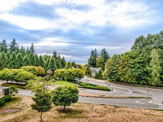 Photo 1: 305 6093 IONA Drive in Vancouver: University VW Condo for sale in "Coast" (Vancouver West)  : MLS®# R2489520