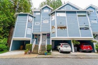 Photo 1: 9140 RIDGEMOOR Place in Burnaby: Forest Hills BN Townhouse for sale in "MOUNTAIN GATE" (Burnaby North)  : MLS®# R2611522