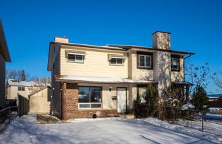 Photo 1: 5 Raber Road in Winnipeg: Tyndall Park Residential for sale (4J)  : MLS®# 202126792
