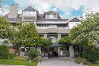 Photo 1: 202 1665 ARBUTUS Street in Vancouver: Kitsilano Condo for sale in "THE BEACHES" (Vancouver West)  : MLS®# R2094713