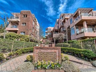 Photo 2: 307 2271 BELLEVUE Avenue in West Vancouver: Dundarave Condo for sale in "THE ROSEMONT ON BELLEVUE" : MLS®# R2711891