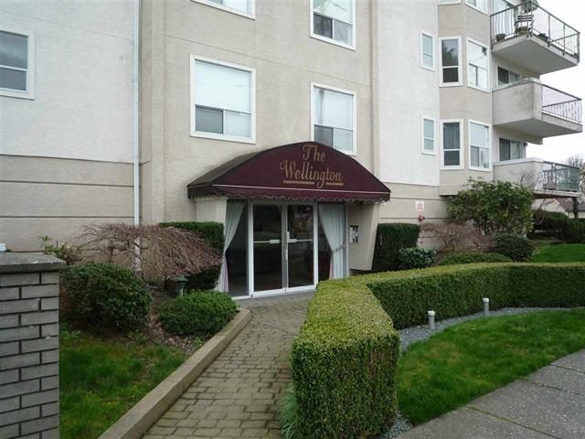 Main Photo: 104 9400 COOK Street in Chilliwack: Chilliwack N Yale-Well Condo for sale in "THE WELLINGTON" : MLS®# R2076679