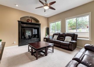 Photo 3: 246 Tusslewood Grove NW in Calgary: Tuscany Detached for sale : MLS®# A1244993