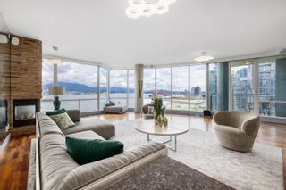 Photo 2: 2102 323 JERVIS Street in Vancouver: Coal Harbour Condo for sale (Vancouver West)  : MLS®# R2708066