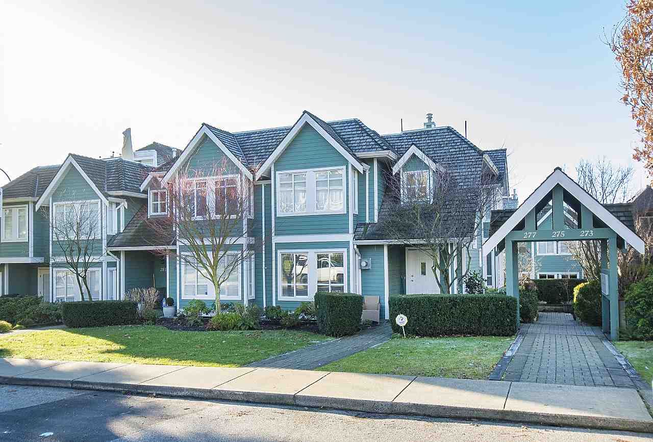 Main Photo: 275 E 5TH STREET in North Vancouver: Lower Lonsdale Townhouse for sale : MLS®# R2332474