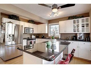 Photo 6: 98 Patina Rise SW in CALGARY: Prominence_Patterson Townhouse for sale (Calgary)  : MLS®# C3591171