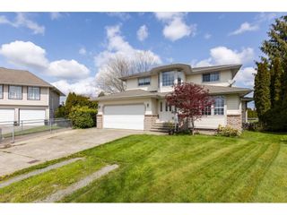 Photo 2: 2716 273A Street in Langley: Aldergrove Langley House for sale : MLS®# R2683722