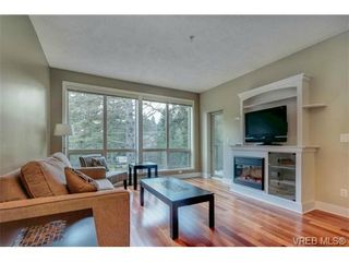 Photo 3: 204 627 Brookside Rd in VICTORIA: Co Latoria Condo for sale (Colwood)  : MLS®# 691956